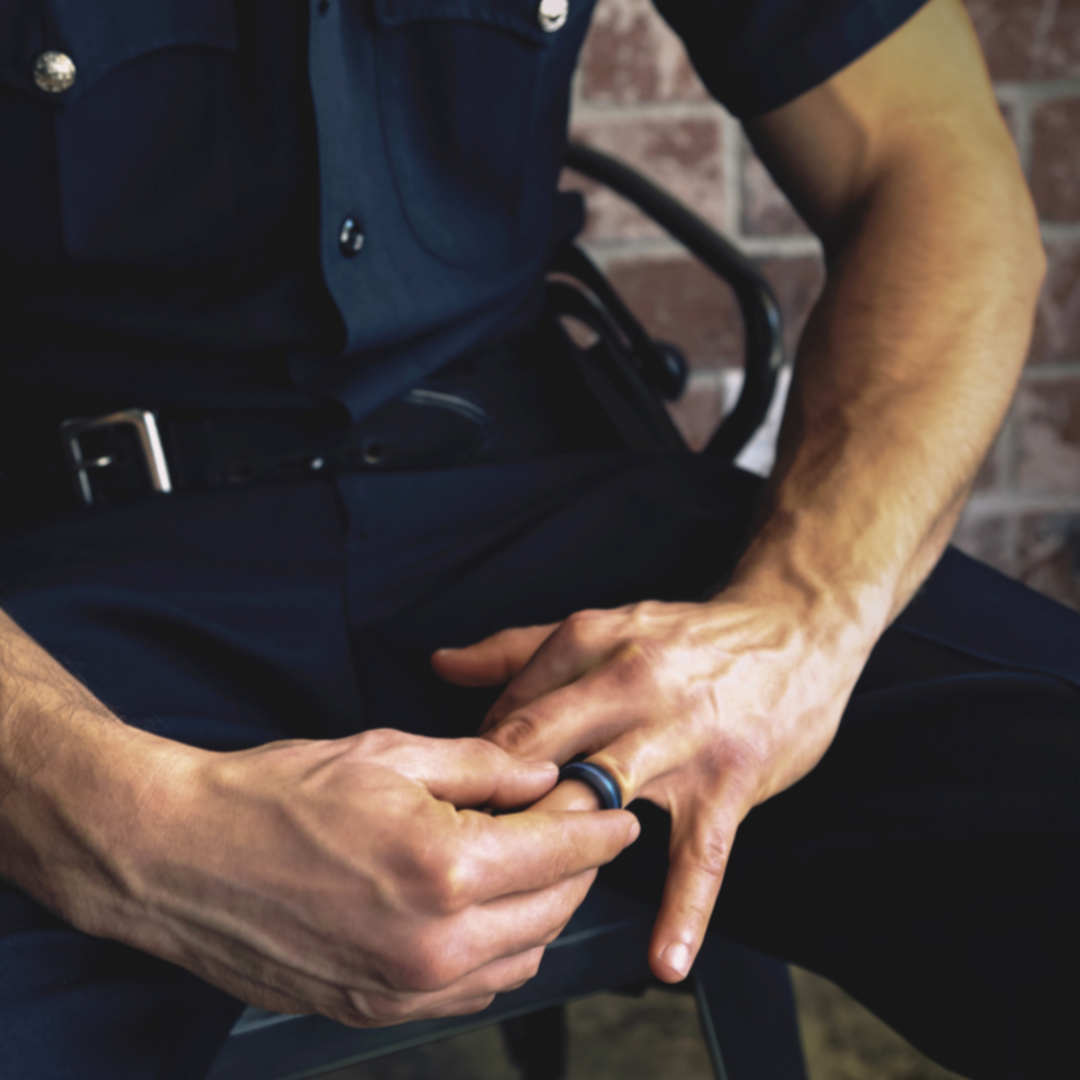 Qalo thin sales blue line ring